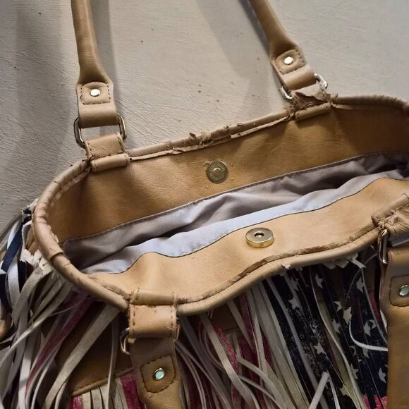 Steve Madden American Flag Fringed Shoulder & Crossbody Bag in Faux Leather - Picture 11 of 11
